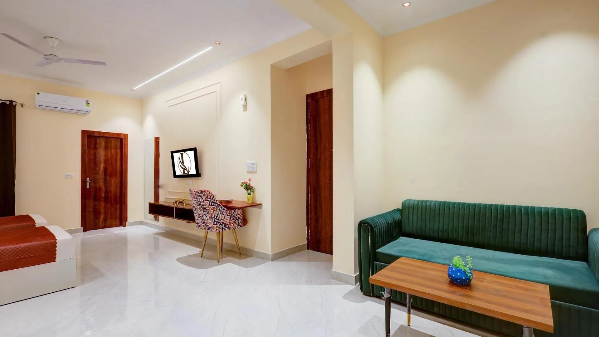 *** Hotel Limewood Stay - Crystal Gurgaon Inde