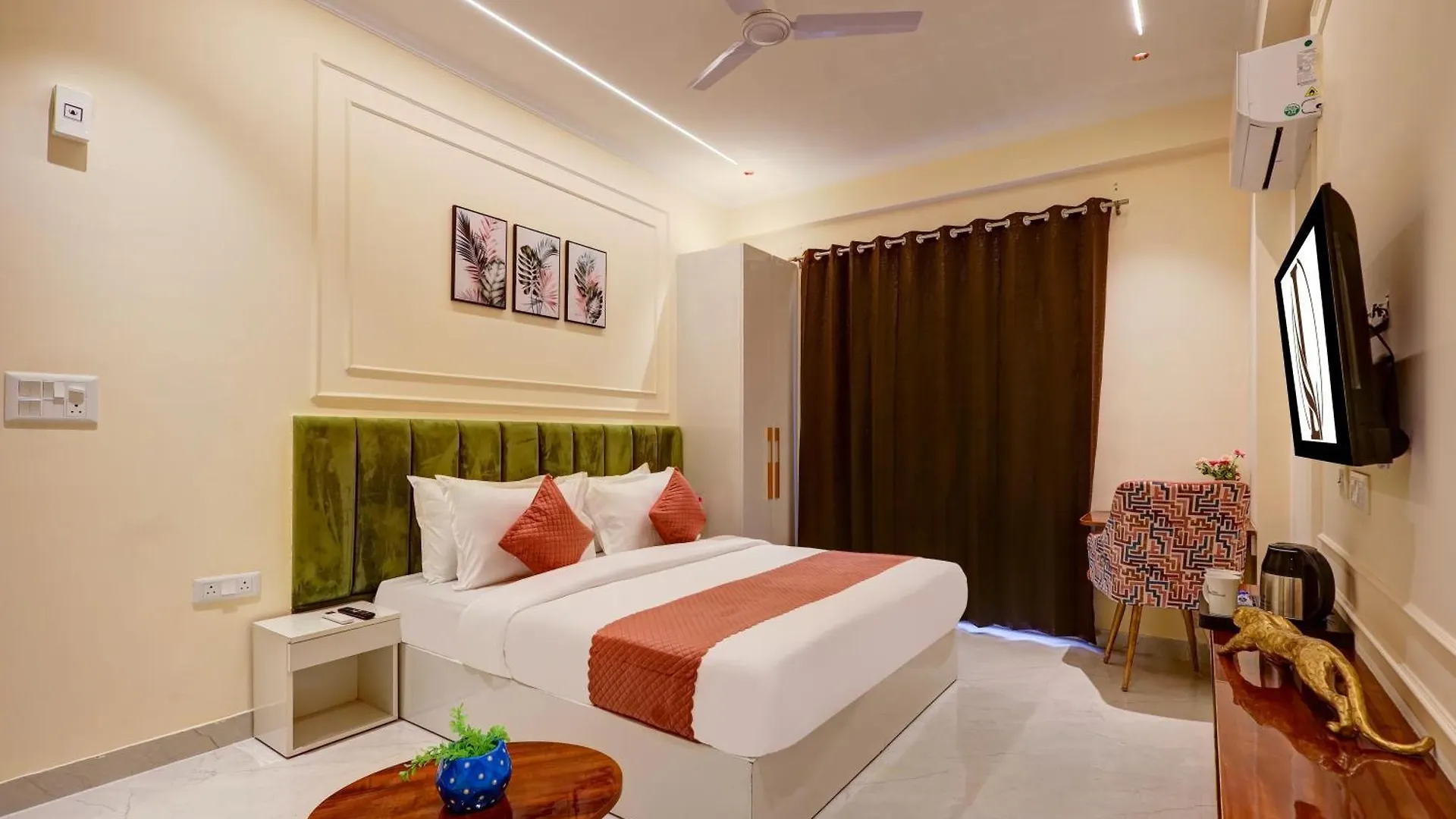 *** Hotel Limewood Stay - Crystal Gurgaon Inde