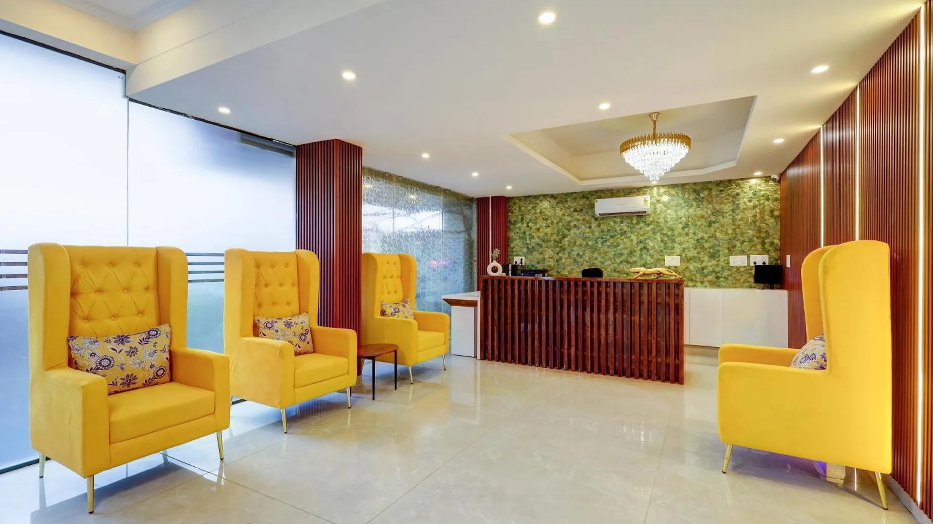 Limewood Stay - Crystal Gurgaon Inde