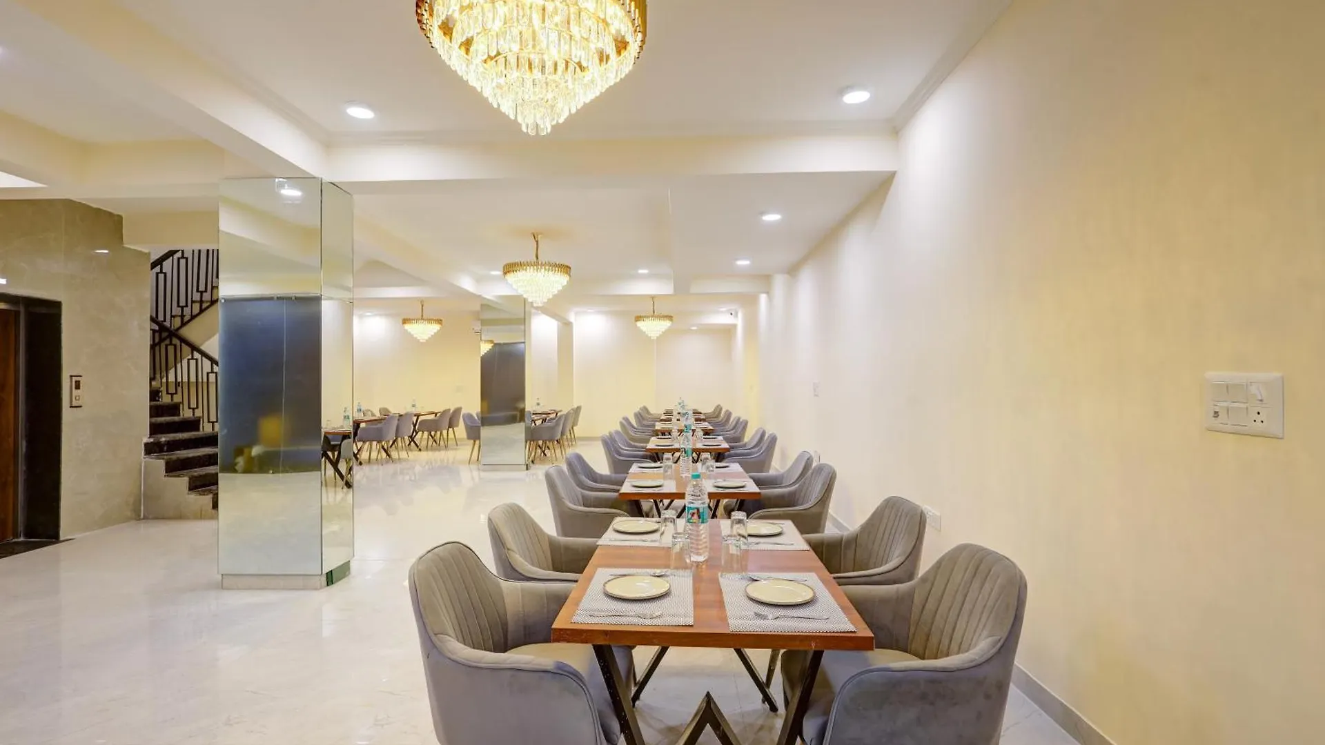 *** Hotel Limewood Stay - Crystal Gurgaon Inde